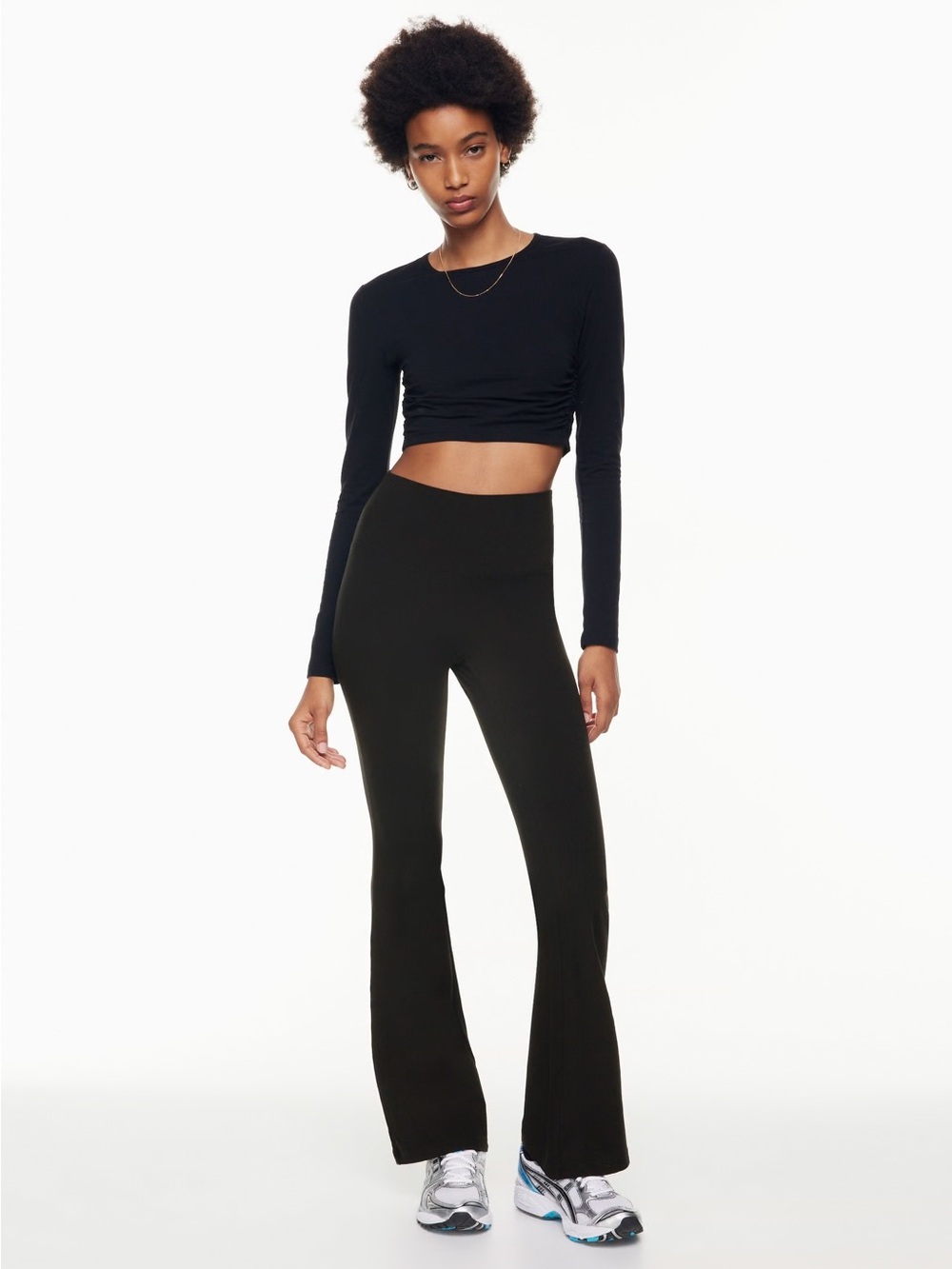 Aritiza TNA Chill Atmosphere Flare Hi-rise Legging in Black